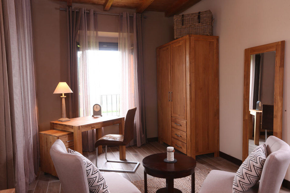 Hotel Equirelais Lomnago